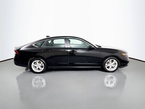 Certified 2025 Honda Accord LX image 6