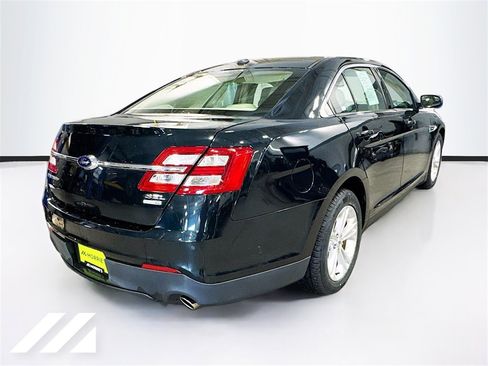 Used 2014 Ford Taurus SEL w/ Equipment Group 201A image 5