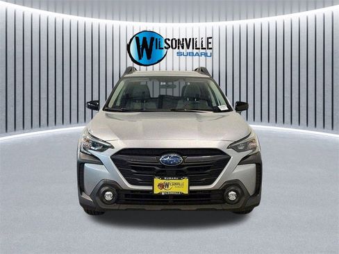 Certified 2025 Subaru Outback Premium image 5