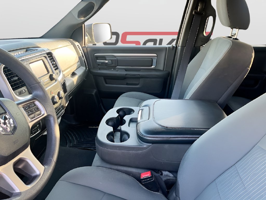 Used 2023 RAM 1500 Warlock AWD/4WD image 19