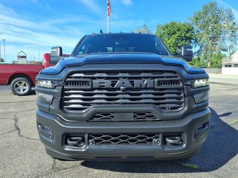 Used 2026 RAM 2500 Tradesman AWD/4WD image 2