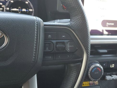 Used 2024 Toyota Tacoma TRD Sport image 26