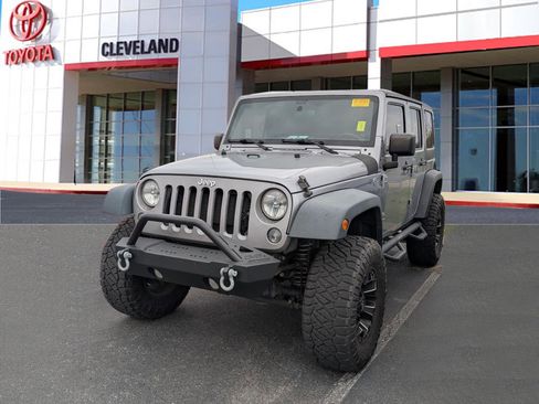 Used 2015 Jeep Wrangler Unlimited Sport image 4
