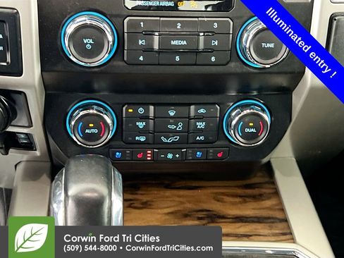 Used 2019 Ford F150 Lariat w/ FX4 Off-Road Package image 9