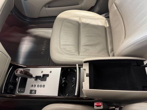 Used 2010 Hyundai Azera Limited w/ Navigation Pkg 3 image 39