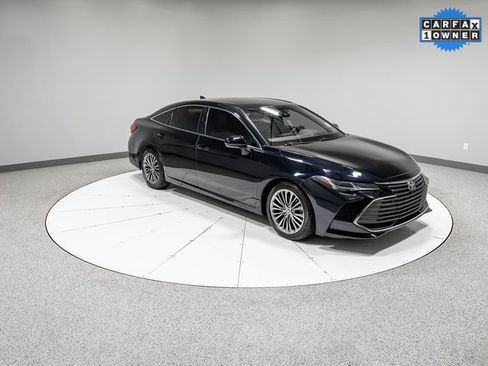 Used 2022 Toyota Avalon Limited w/ Advanced Safety Package image 27