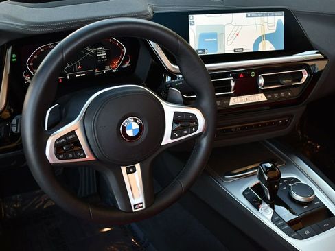 Used 2023 BMW Z4 sDrive30i w/ Premium Package image 63