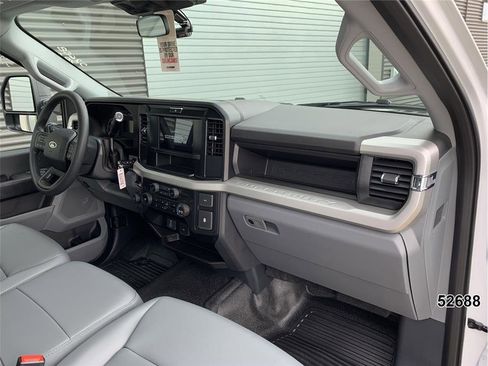 Used 2025 Ford F600 4x4 Regular Cab Super Duty image 22