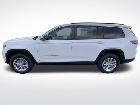 New 2026 Jeep Grand Cherokee L Laredo image 2