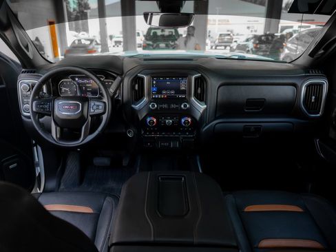 Used 2019 GMC Sierra 1500 AT4 w/ AT4 Premium Package AWD/4WD image 23