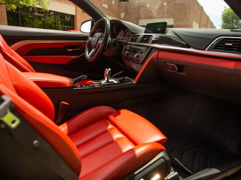Used 2017 BMW M4 Convertible w/ Competition Package RWD image 40