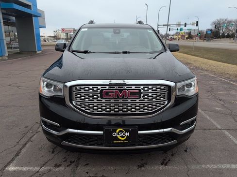 Used 2018 GMC Acadia Denali image 8