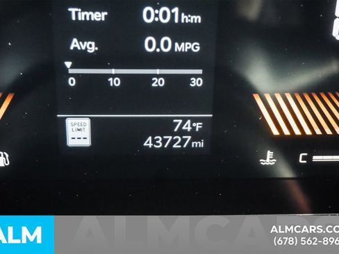 Used 2025 Kia Carnival FWD image 58