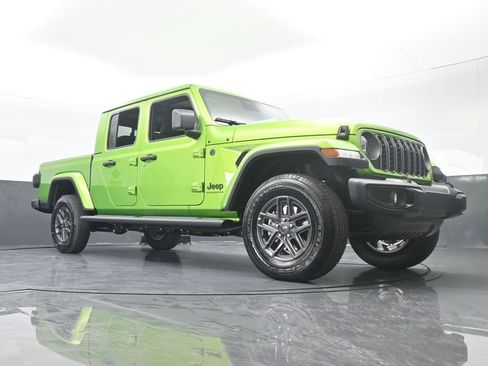 New 2026 Jeep Gladiator Sport image 58