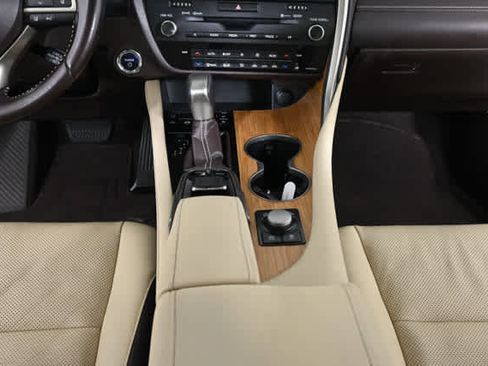 Used 2018 Lexus RX 450hL Premium w/ Premium Package AWD/4WD image 19