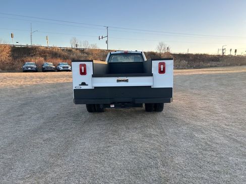 New 2025 Ford F350 XL w/ XL Chrome Package image 6