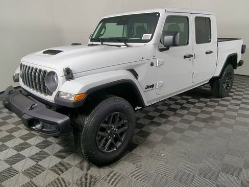 New 2026 Jeep Gladiator Sport image 9