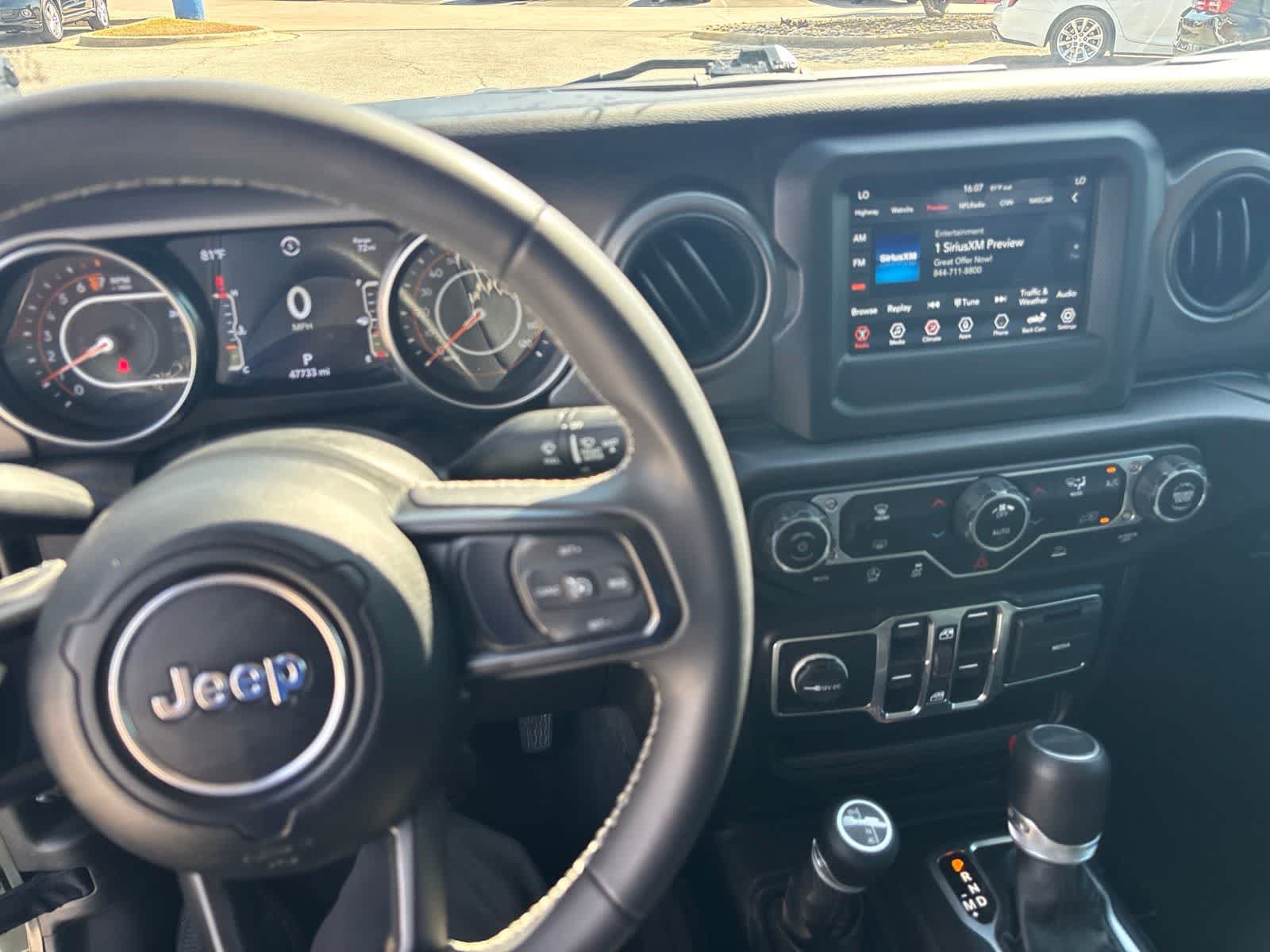 Used 2023 Jeep Gladiator Sport AWD/4WD image 15