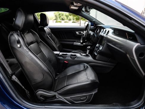 Used 2020 Ford Mustang GT Premium RWD image 39