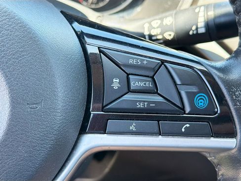 Used 2023 Nissan Altima 2.5 SL FWD image 18