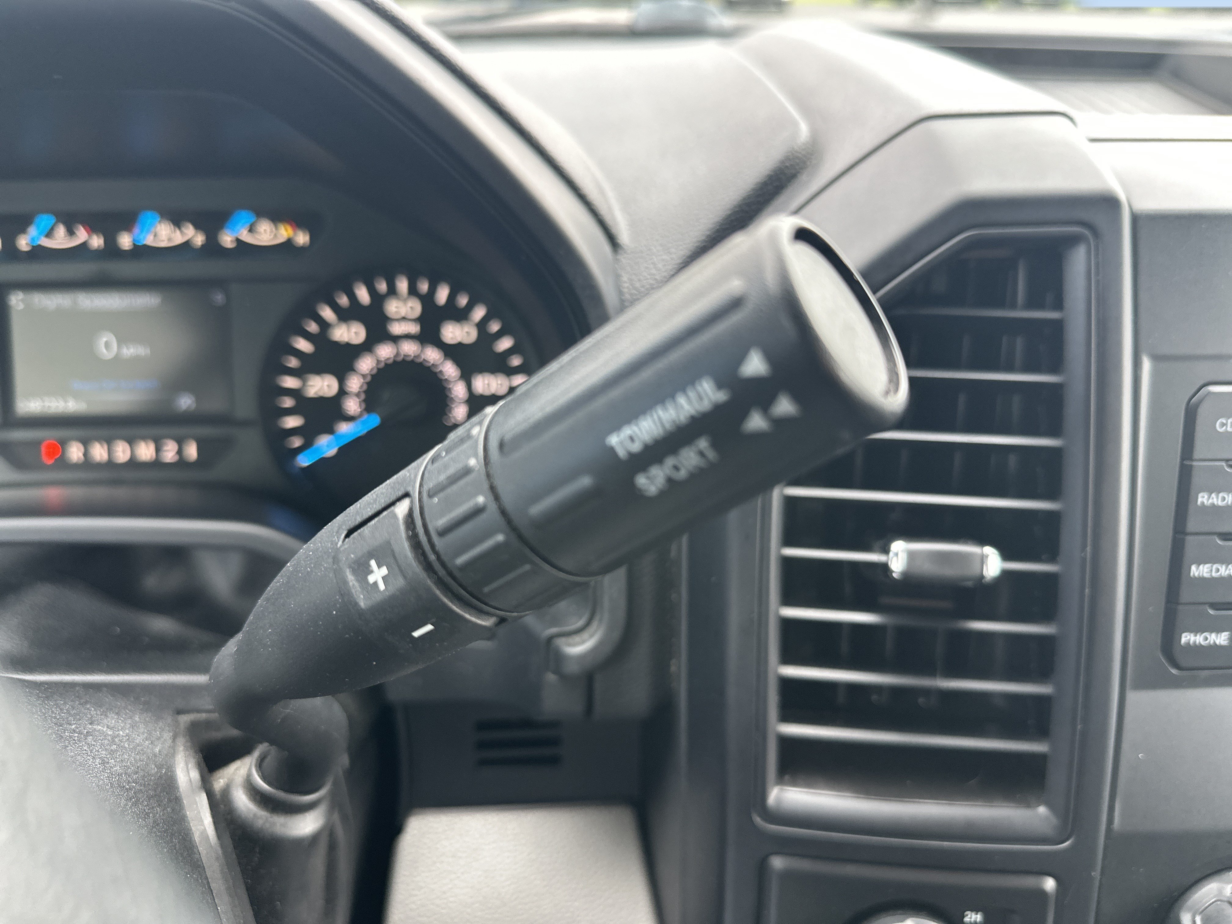 Used 2017 Ford F150 XL w/ Equipment Group 101A Mid AWD/4WD image 16