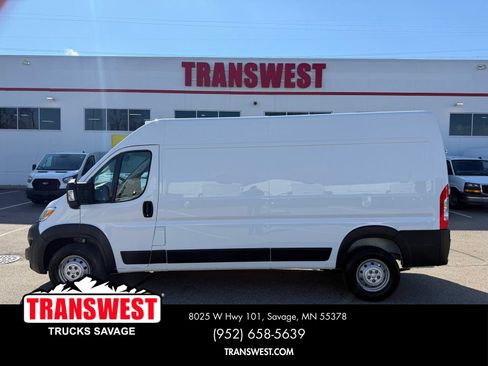Used 2023 RAM ProMaster 2500 FWD image 2
