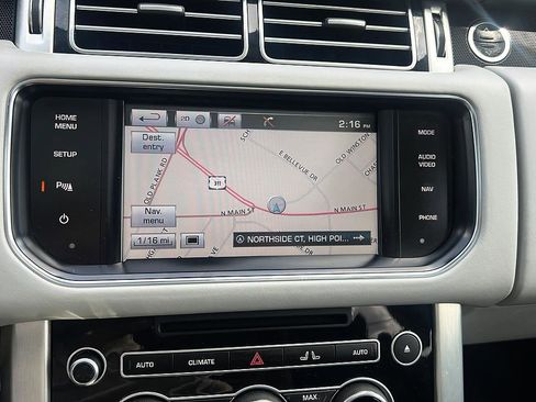 Used 2014 Land Rover Range Rover Supercharged image 17