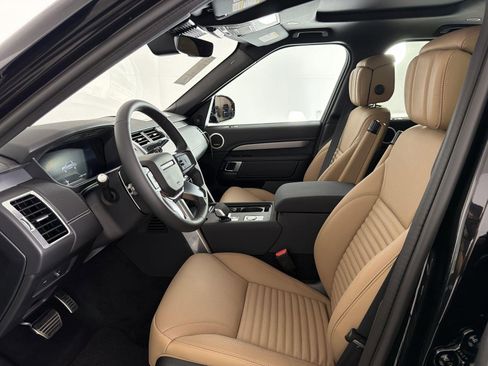 New 2026 Land Rover Discovery Limited Edition image 23