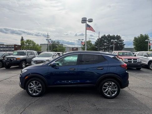 Used 2023 Buick Encore GX Essence w/ Advanced Technology Package FWD image 8