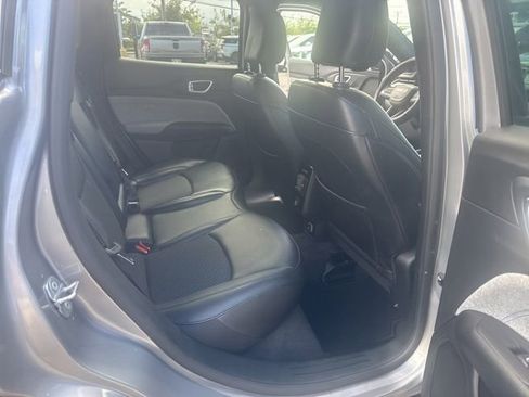 Used 2023 Jeep Compass Latitude AWD/4WD image 13