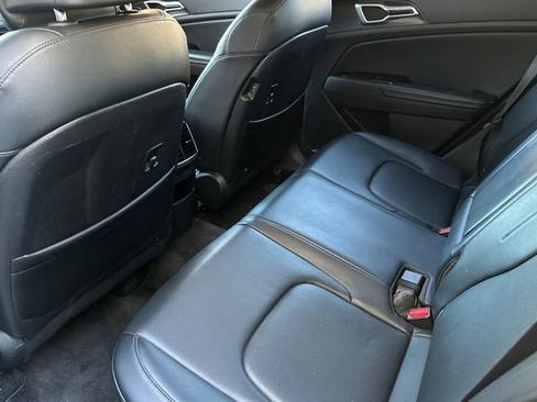 Used 2023 Kia Sportage EX image 13