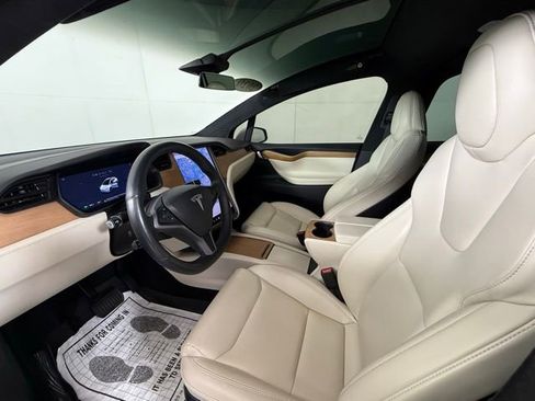 Used 2020 Tesla Model X Long Range image 5