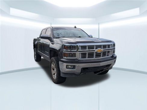Used 2015 Chevrolet Silverado 1500 LTZ Z71 AWD/4WD image 3