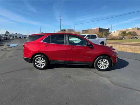 Used 2021 Chevrolet Equinox LT image 9