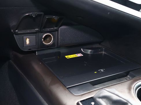 Used 2024 Toyota Camry SE image 28