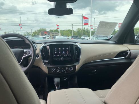 Used 2022 Chevrolet Traverse LS w/ Midnight/Sport Edition image 29