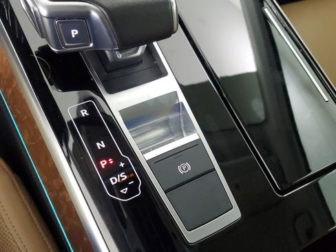 Certified 2021 Audi A8 L 4.0T w/ Executive Plus Package image 47