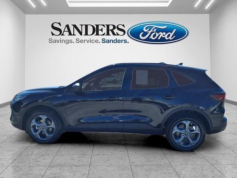 Used 2025 Ford Escape ST-Line AWD/4WD image 5