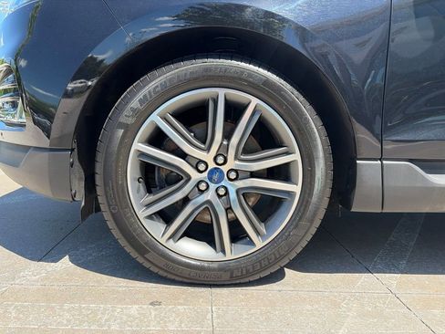 Used 2021 Ford Edge Titanium FWD image 33