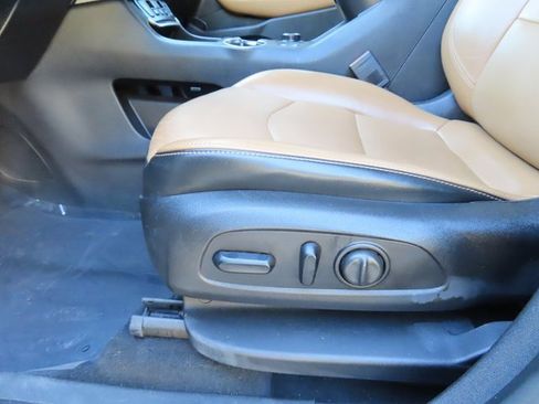 Used 2018 GMC Terrain SLT image 17