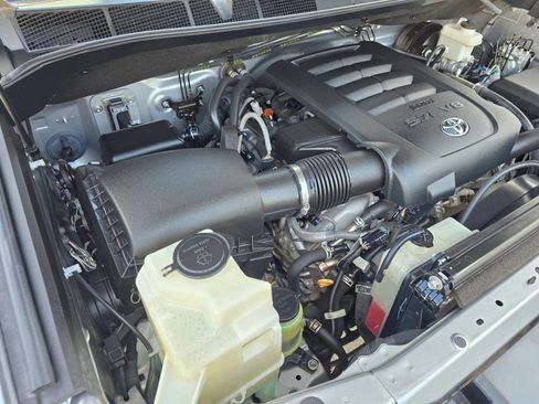 Used 2019 Toyota Tundra SR5 w/ SR5 Upgrade Package RWD image 34