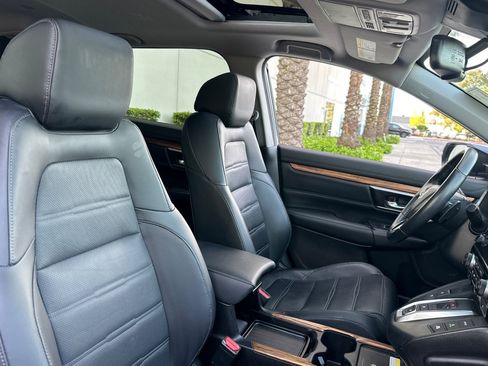 Used 2022 Honda CR-V Touring image 31