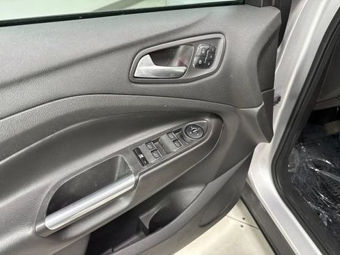 Used 2014 Ford Escape Titanium w/ Equipment Group 401A AWD/4WD image 10