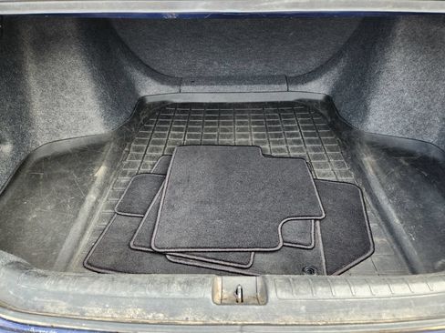 Used 2018 Honda Accord LX image 10