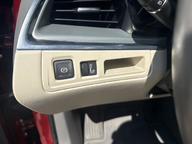 Used 2021 Cadillac XT5 Premium Luxury FWD image 12
