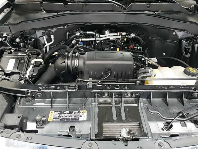 Used 2024 Ford Explorer XLT w/ Equipment Group 202A AWD/4WD image 16