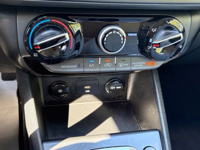 Used 2023 Hyundai Kona SEL AWD/4WD image 20