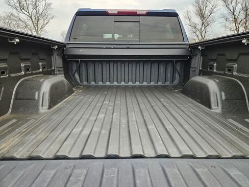 Used 2020 Chevrolet Silverado 1500 LTZ w/ LTZ Premium Package image 17