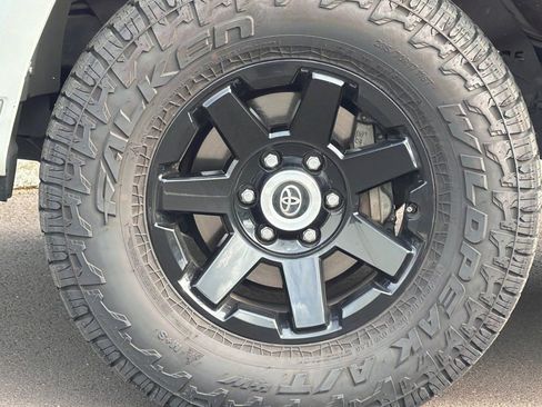 Used 2018 Toyota 4Runner Limited image 27