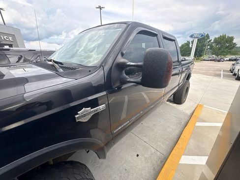 Used 2005 Ford F250 Lariat AWD/4WD image 9